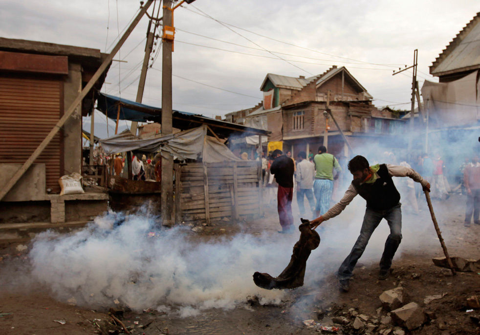“天价防雷靴”坑惨测试员，印军告企业行骗，为何被判原价付款？