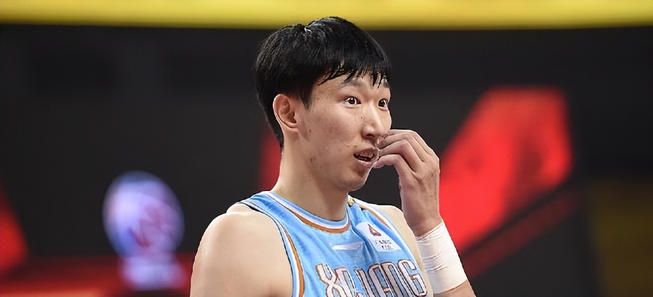 周琦郭艾伦孙铭徽刘晓宇李慕豪,杨鸣周琦辽篮大门