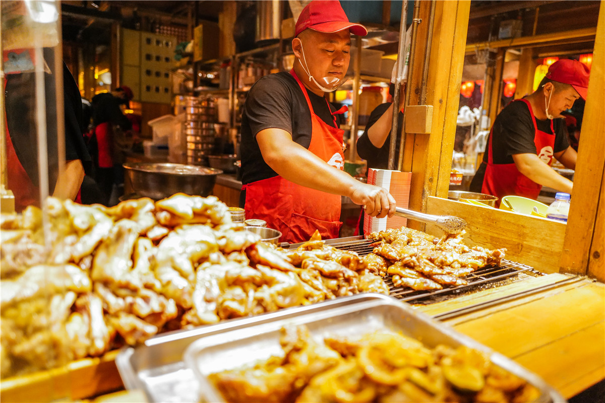 敦煌沙洲夜必吃美食,敦煌特色夜间美食