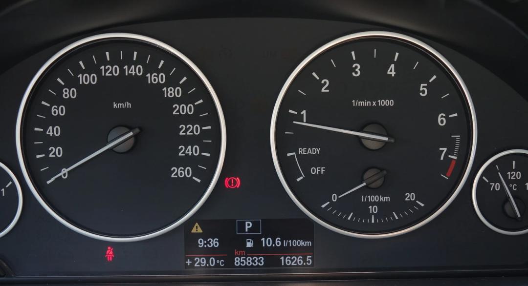 06年宝马320i二手的值得入手吗,二手宝马320i保养需要多少钱