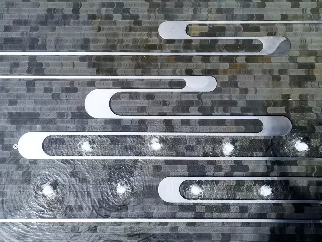 自然跌水景观,水幕瀑布跌水景观效果图