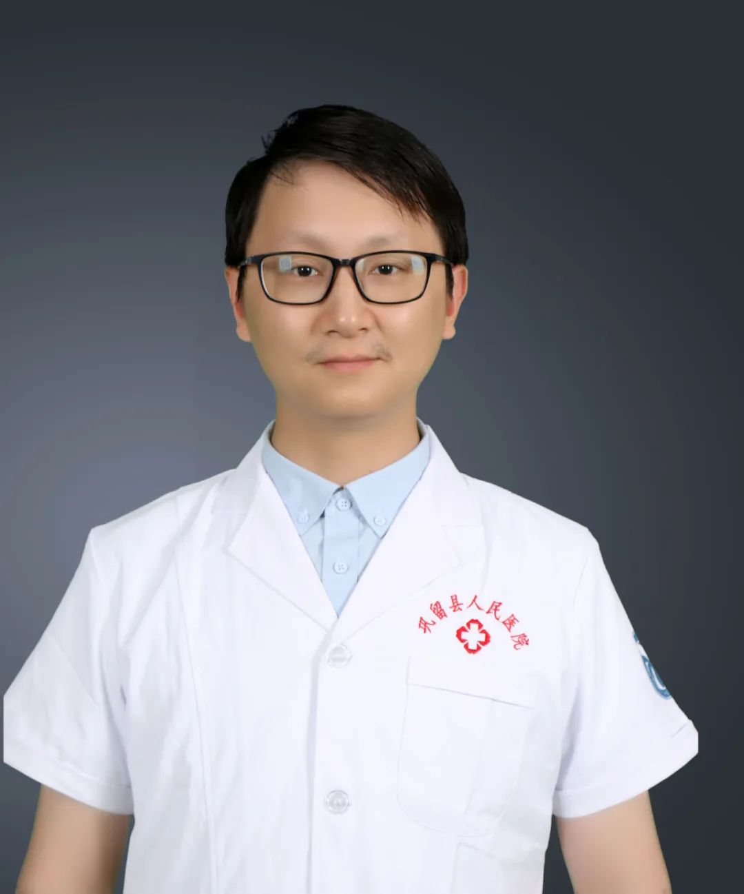 致敬最美医生的片段,致敬最美医生视频