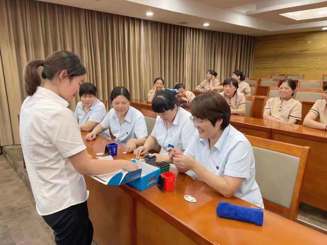 推进生活垃圾分类工作有序开展,城管局全面推进生活垃圾分类工作