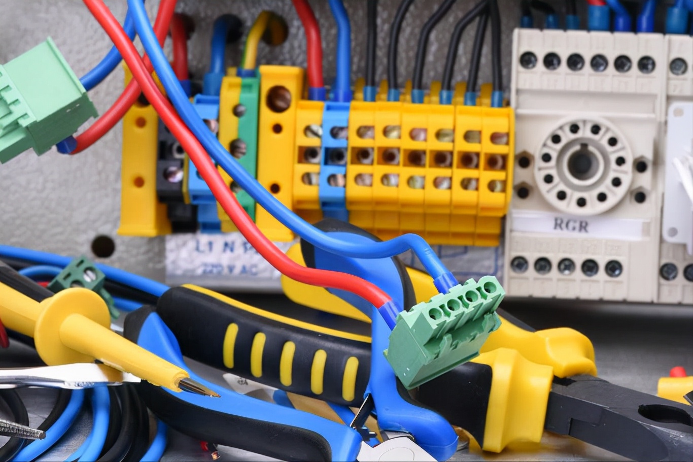 考电工证必考题库大全,考电工证题库有哪些技巧