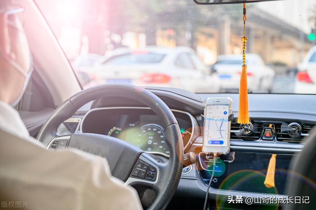 努力存钱才是当下最重要的事,为什么拼命存钱只会让你更穷