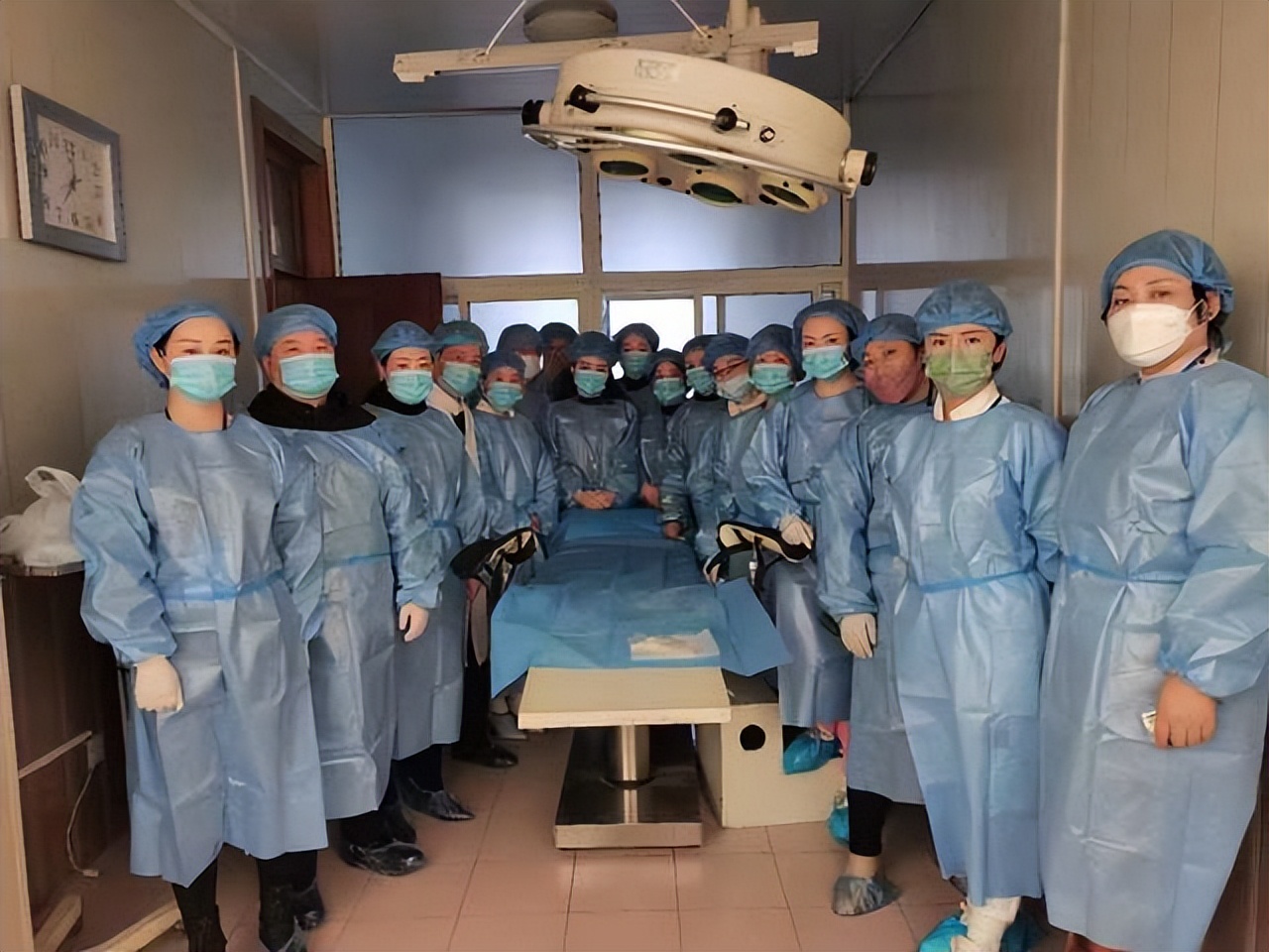 国家级非遗蜡染技术传承人王耀,王耀堂中国工艺美术大师