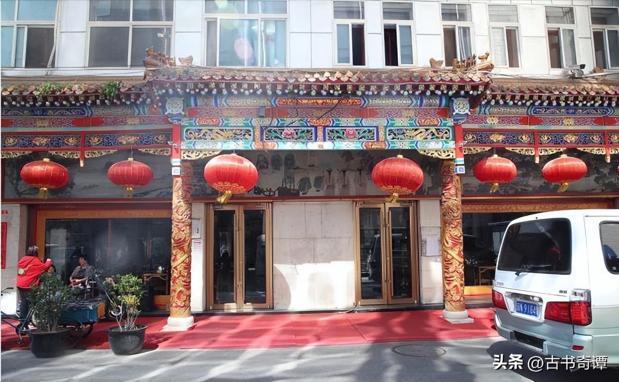 164岁的“狗不理”包子，如今为何卖不动了？食客：你去看看价格