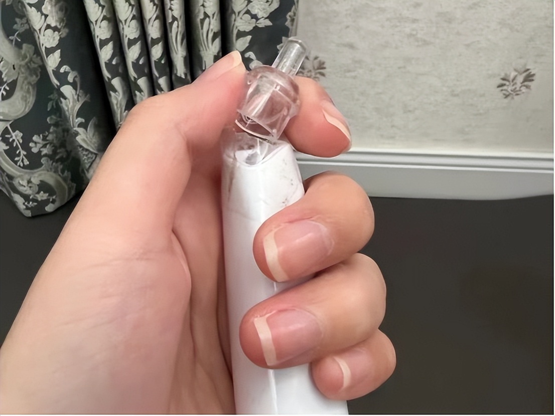 成人电动牙刷儿童用有什么问题,电动牙刷儿童1-3岁靠谱吗