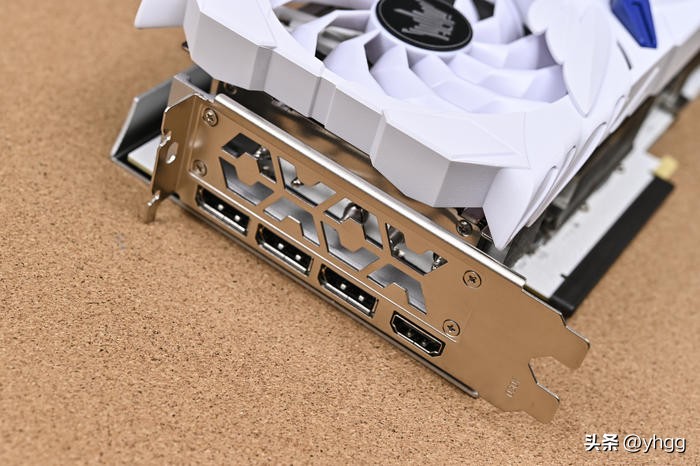 拆解华擎b760m,华擎b760m配合显卡