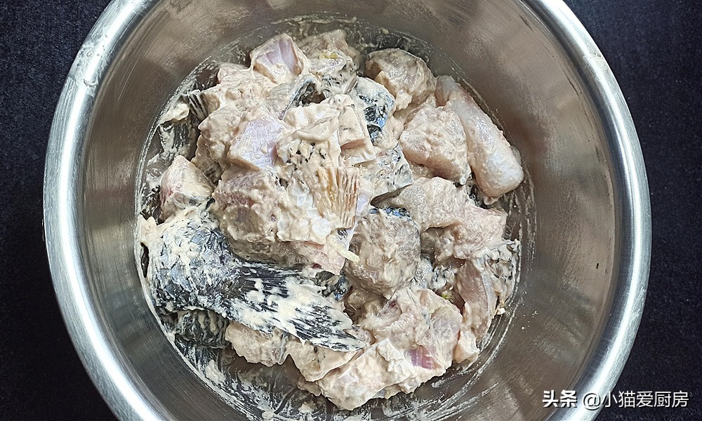 红烧草鱼最简单又好吃的做法,怎样红烧草鱼更美味