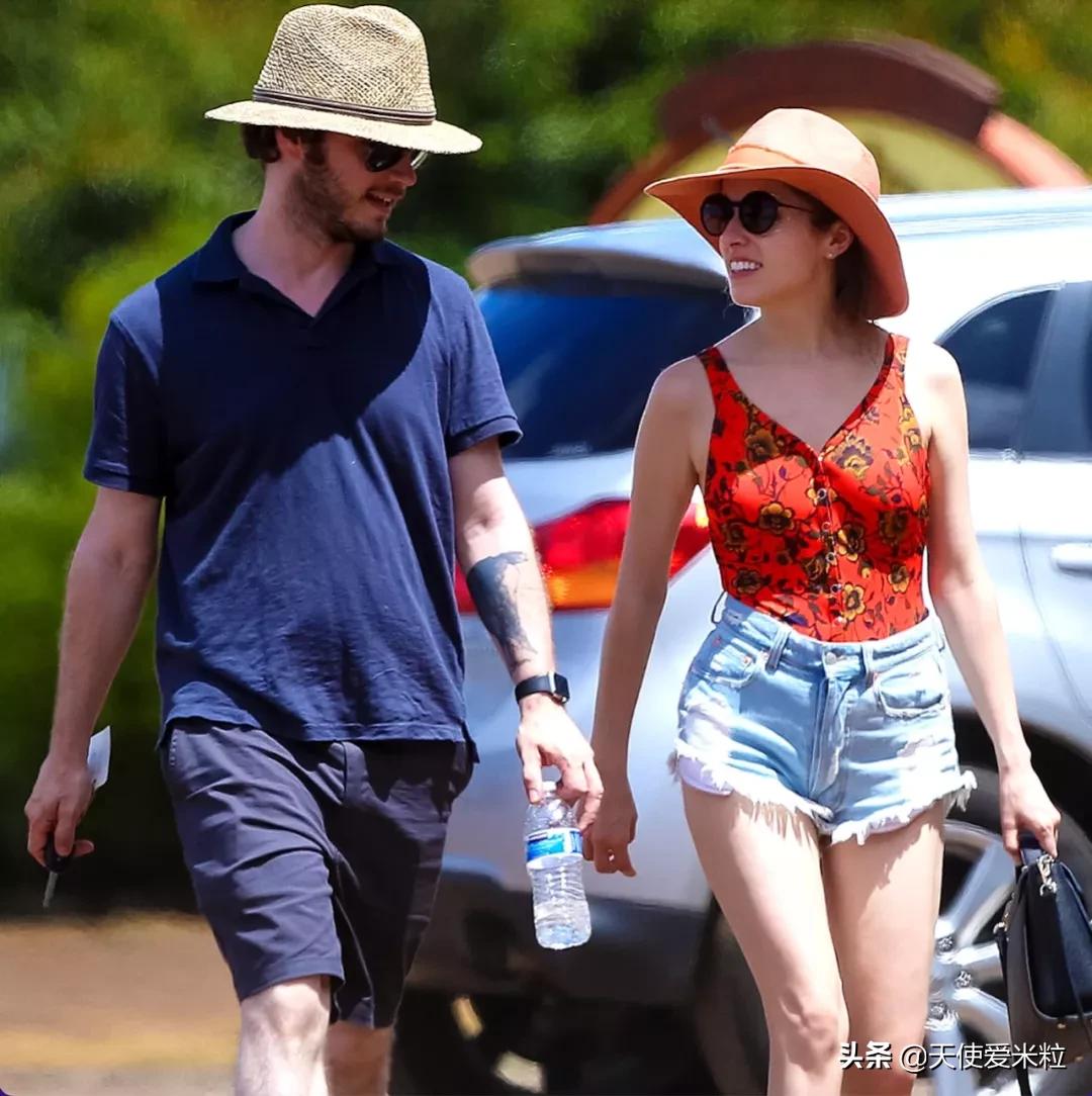 金卡戴珊snl周六夜现场小品,金卡戴珊snl周六夜现场视频