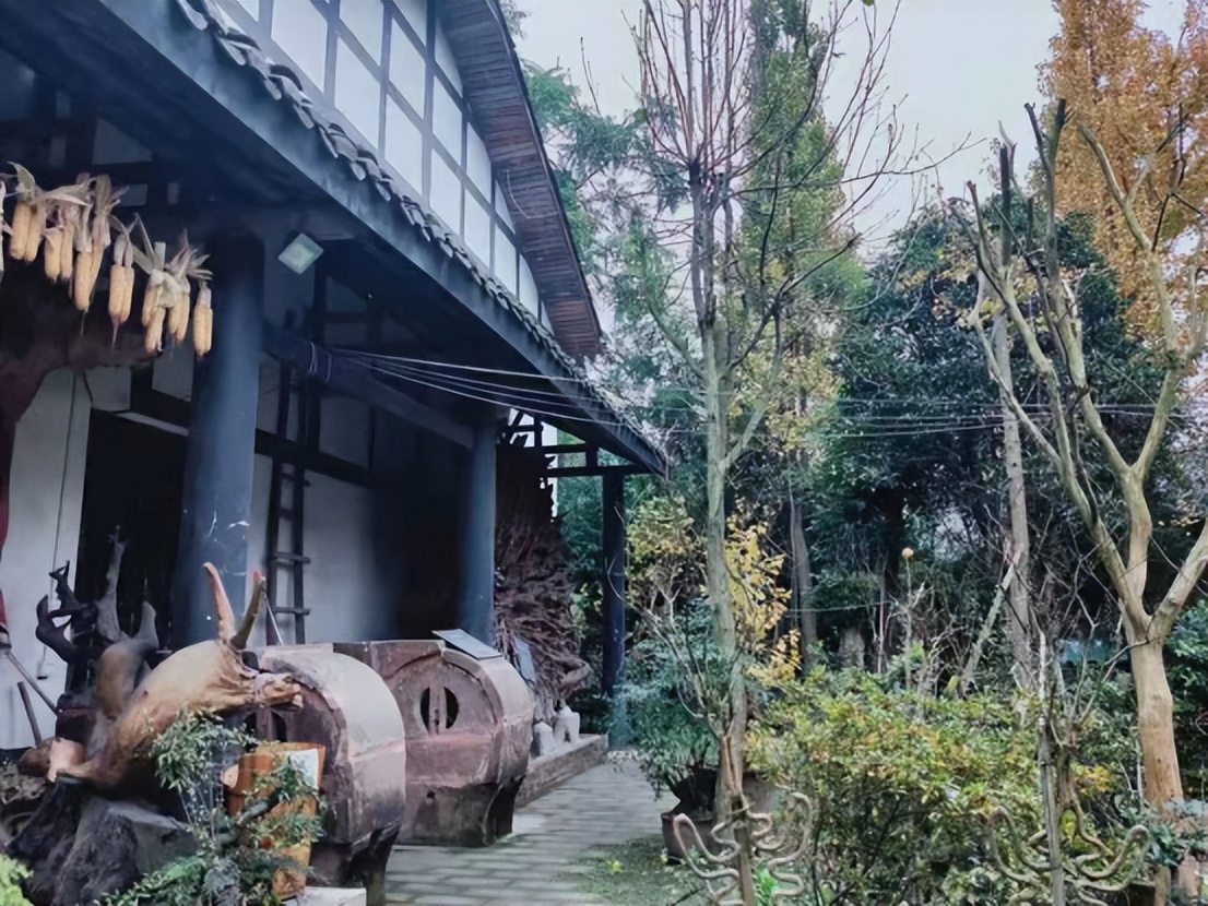 从贫困户到农庄老板致富路,从农家乐到度假山庄