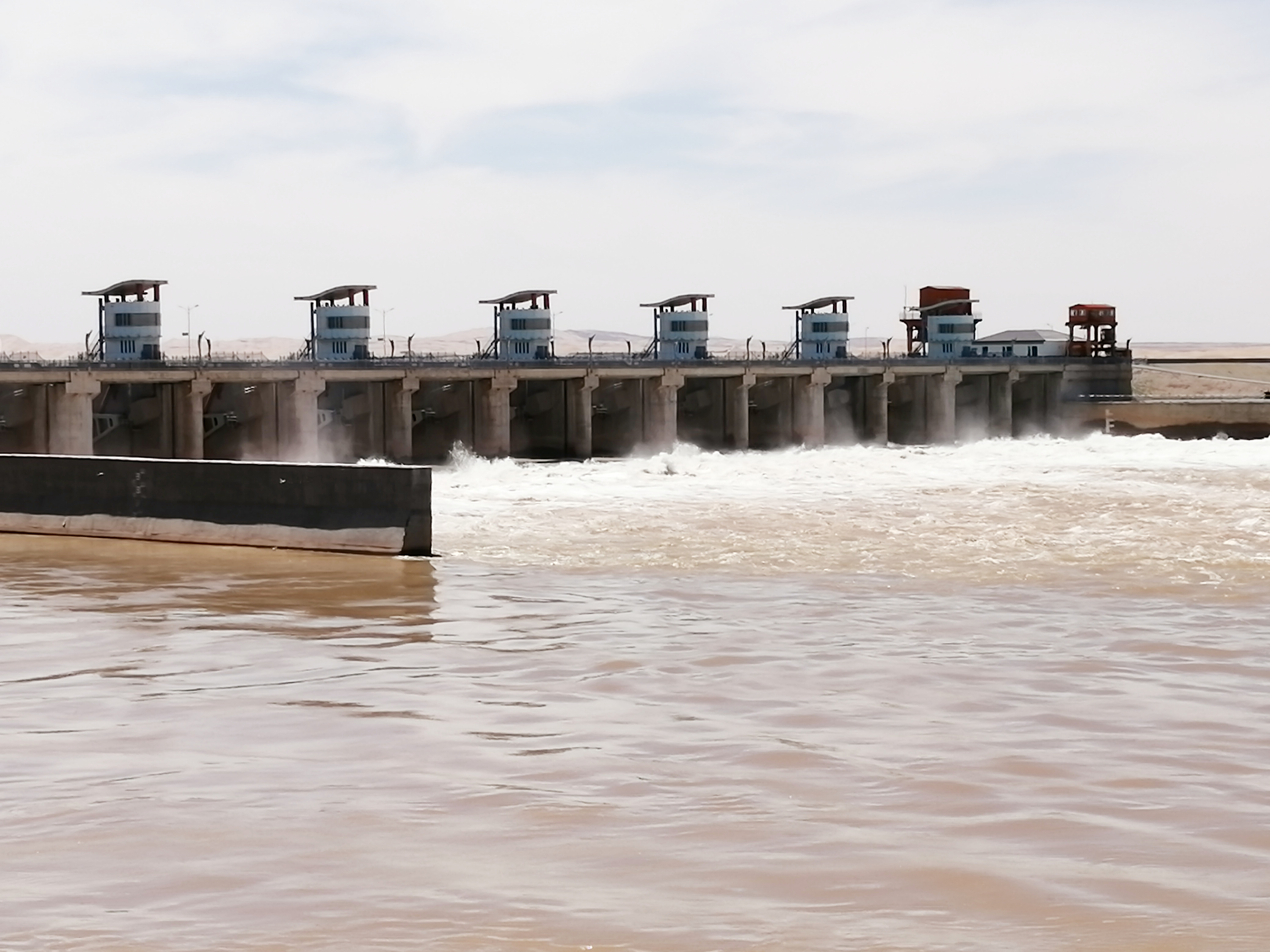 乌海沙漠之旅,时光流逝的城市记忆乌海
