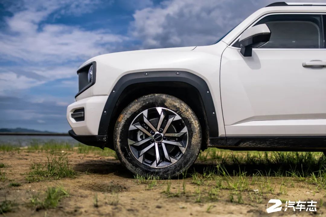 15万级别suv这3款怎么买很挑人,15万可选的四驱suv这4款物有所值