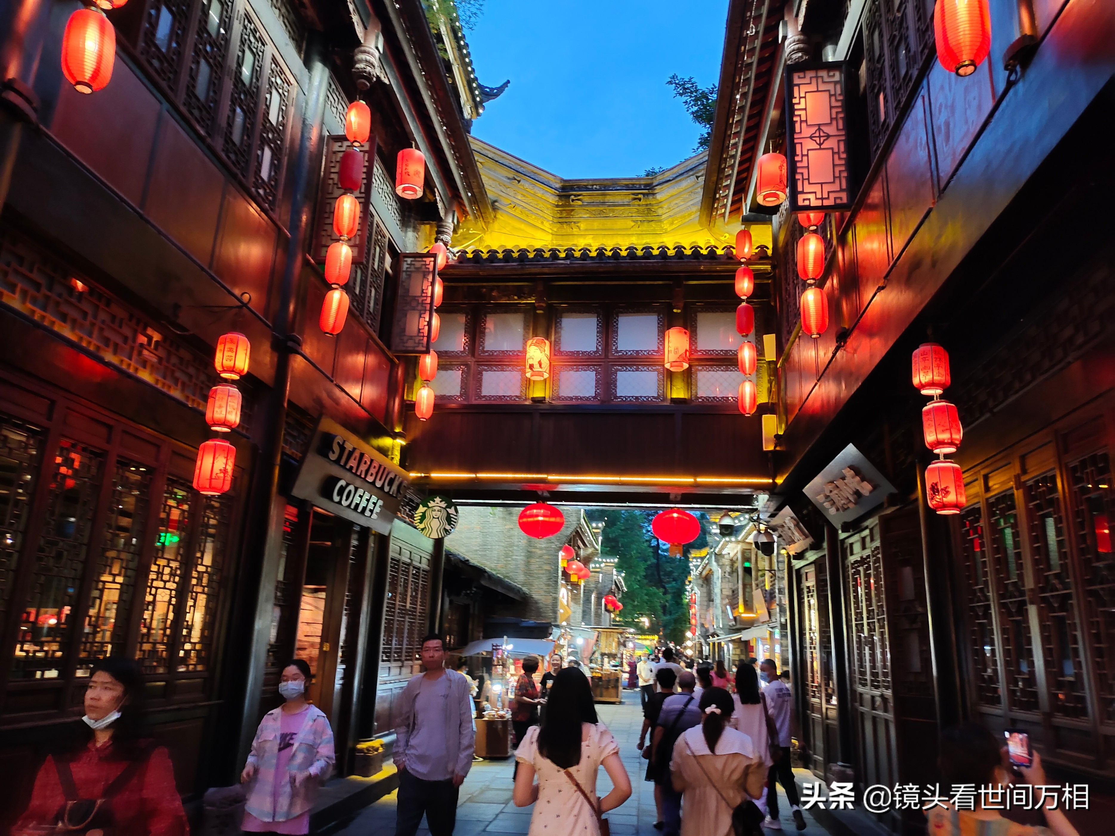 探秘成都市,四川成都锦里古街感受古蜀文化