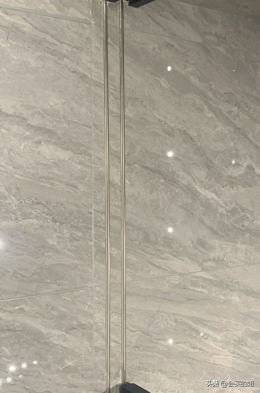 厨房吊轨推拉门如何挑选,厨房推拉门怎么把吊轨改地轨