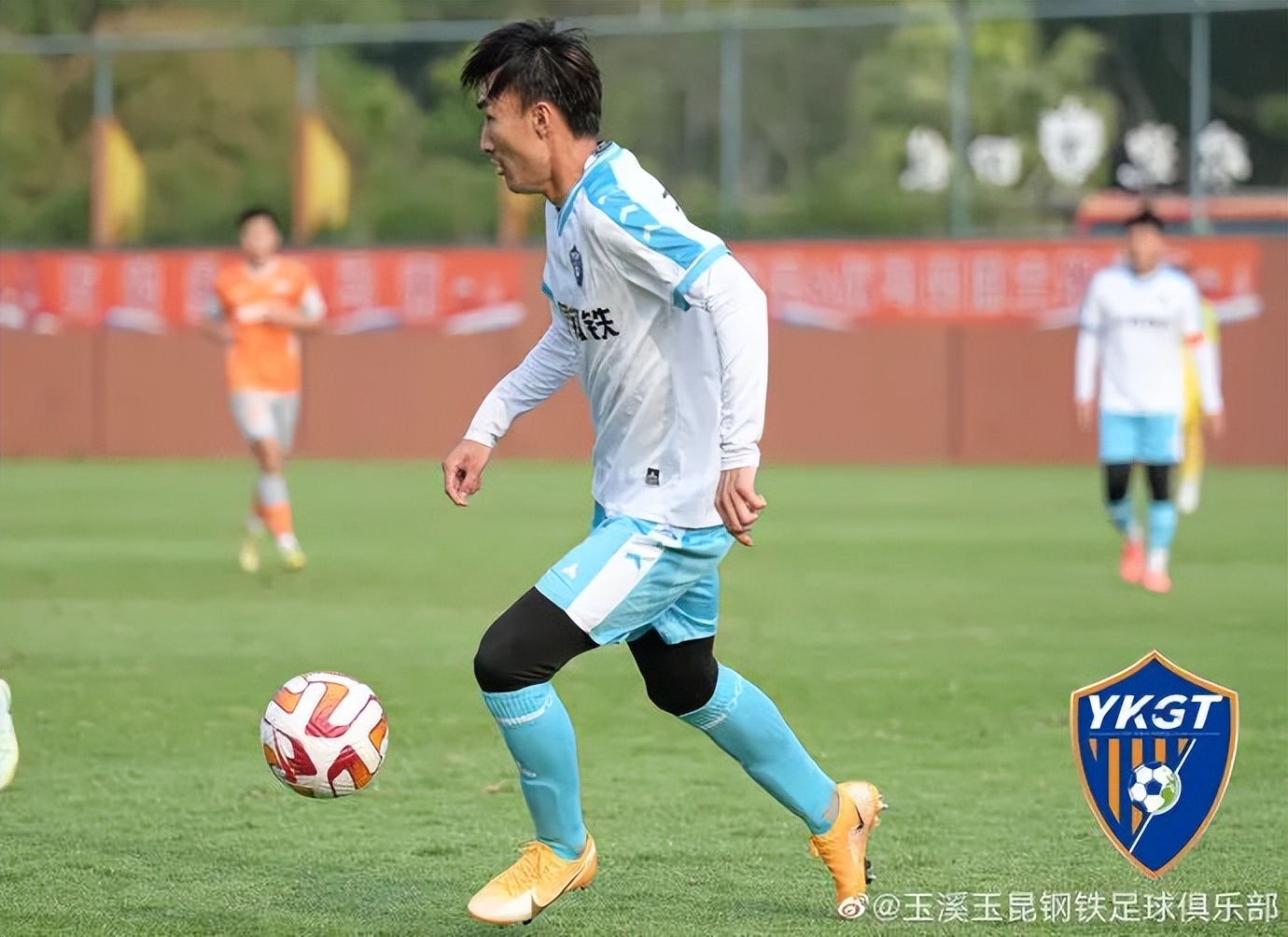 为云南而战！云南玉昆足球俱乐部举行中乙联赛出征仪式