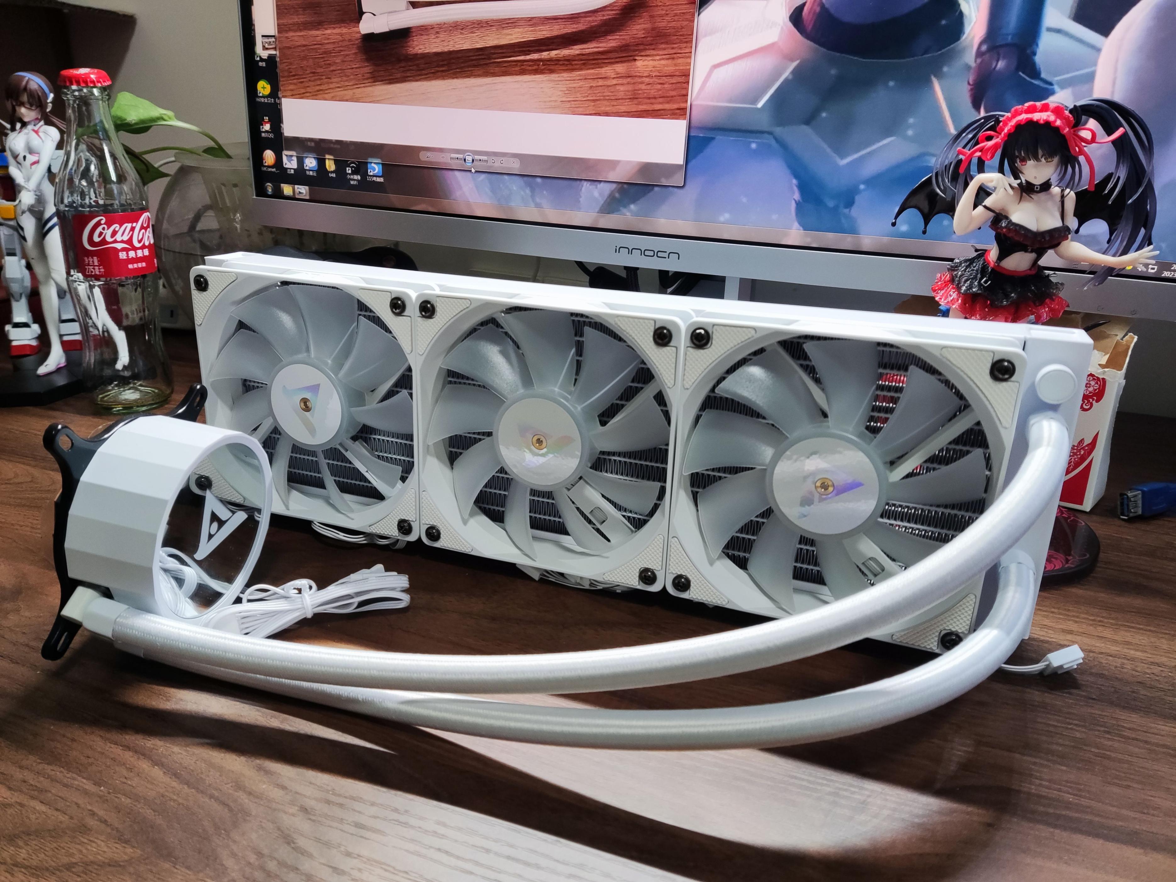 新年新气象：冬日漫漫，我给自己装了台纯白色的新电脑