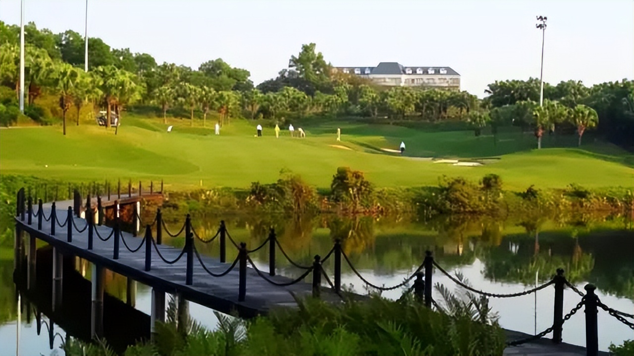 全世界最长的18洞高尔夫球场,24洞高尔夫球场