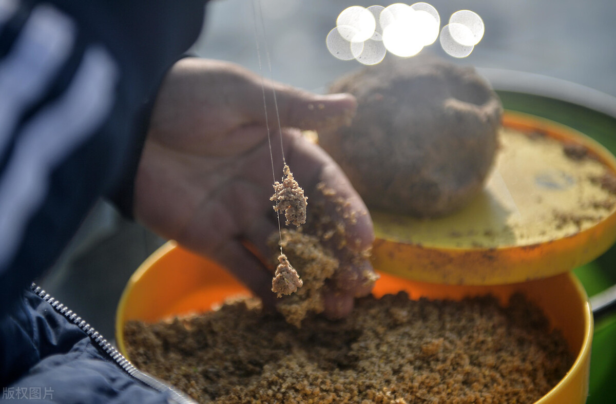 夜钓不开灯能钓到鱼吗,夜钓天冷不上鱼怎么办
