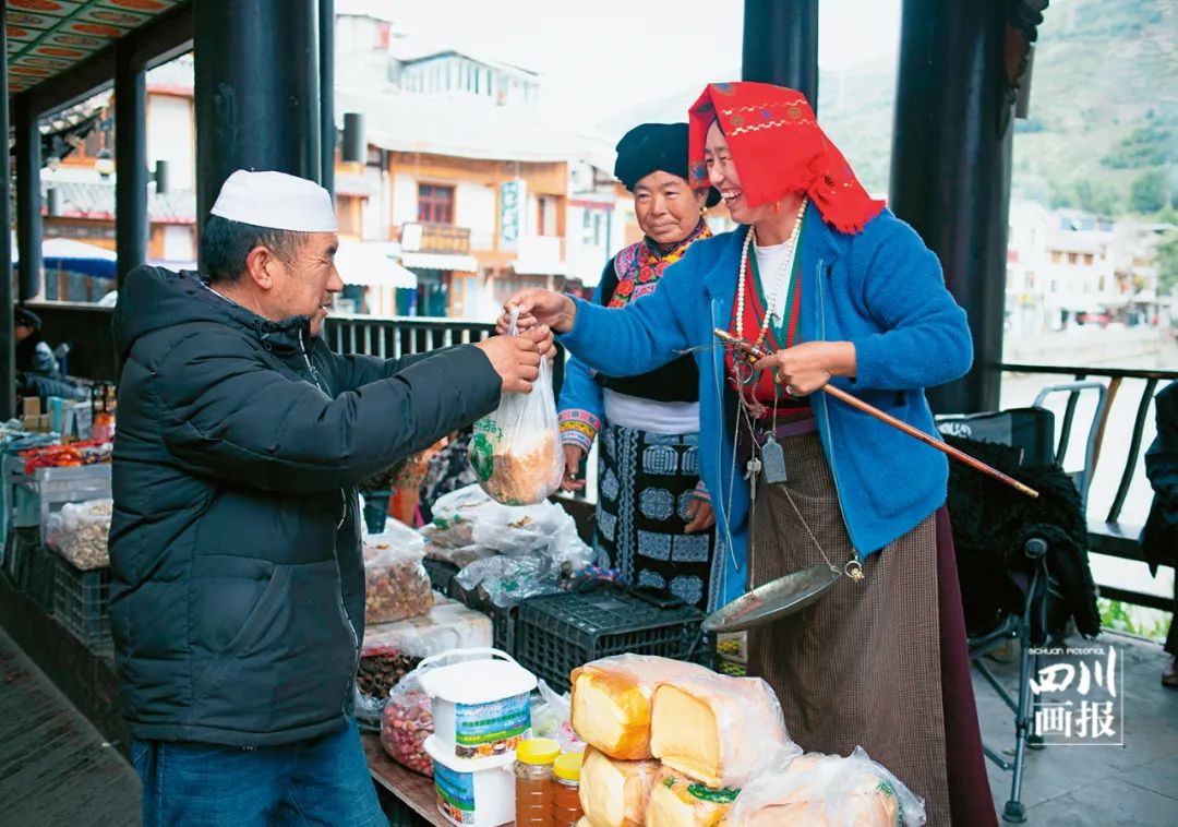 松潘古城好玩吗,松潘古城里的美景