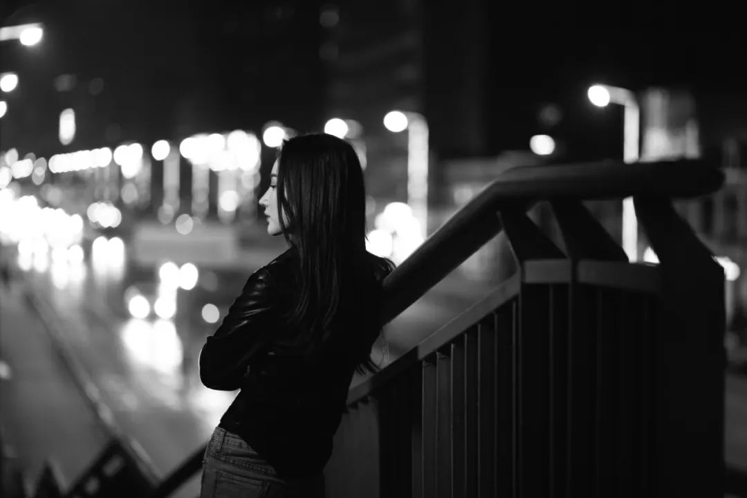 沈曼早期客厅直播视频,沈曼在抖音直播的回放