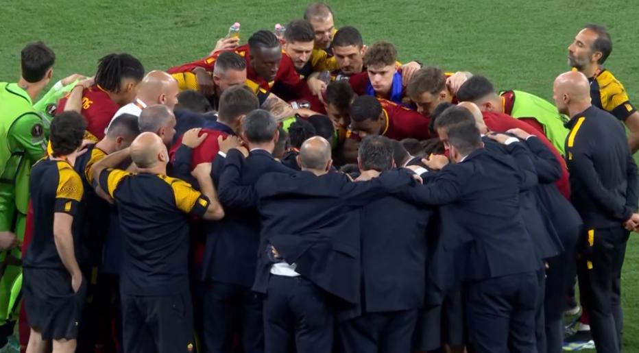 欧联杯罗马点球是误判吗,欧联杯2比3为什么还要点球