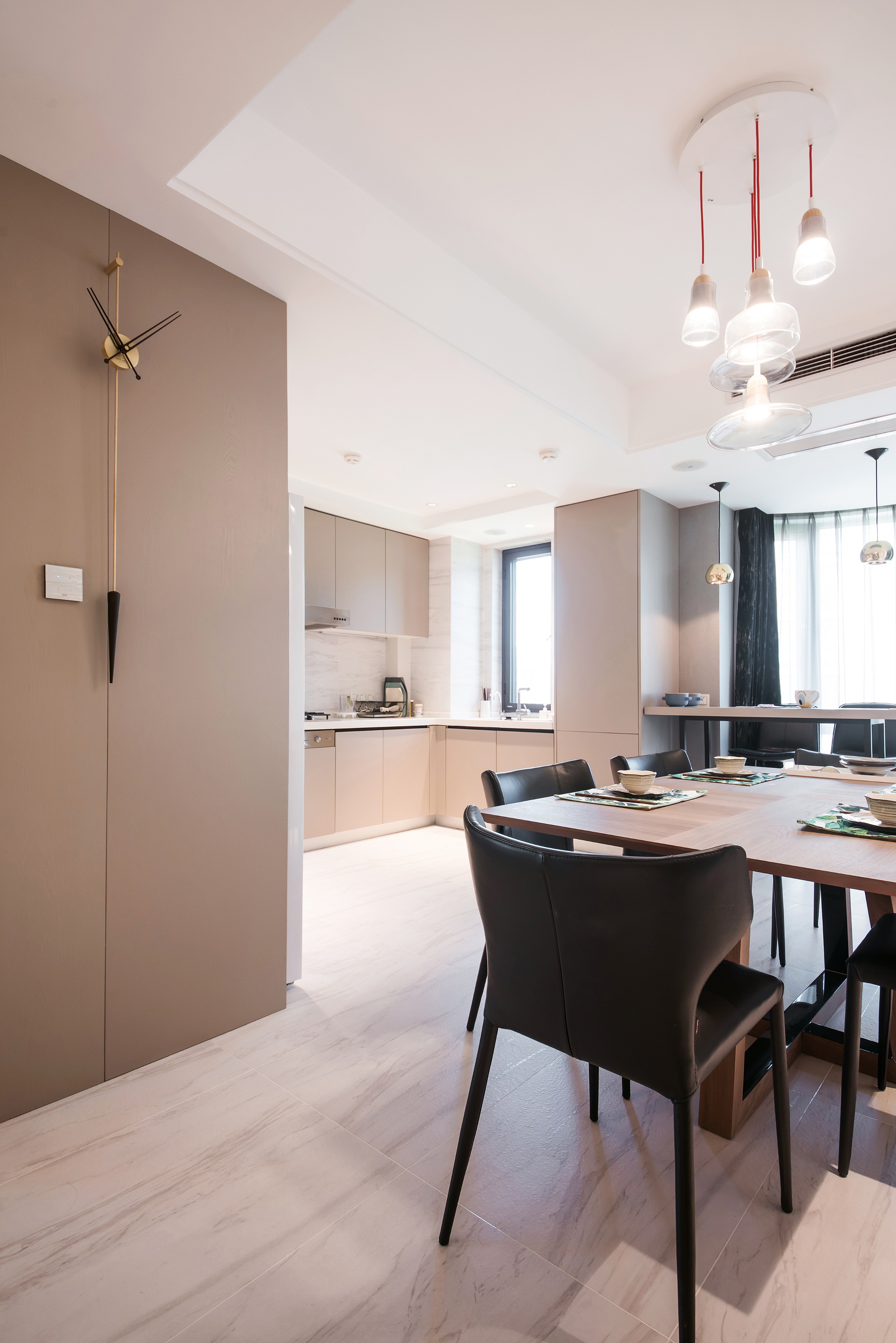 咖啡店主小姐姐,咖啡馆店主小姐姐