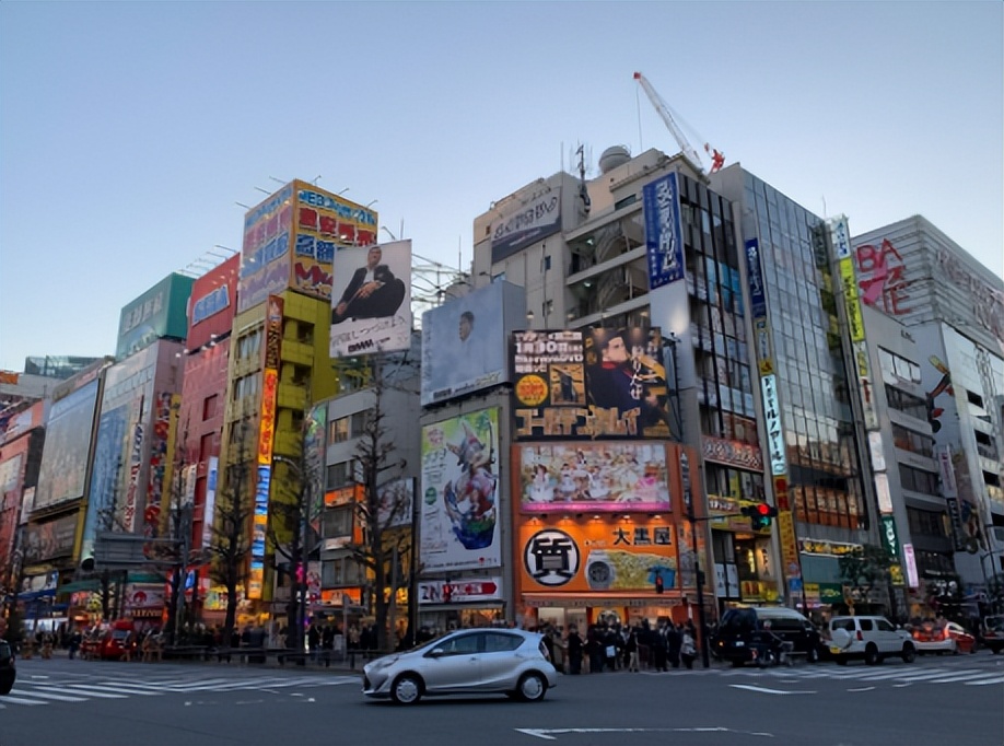 社交圈的隐藏力量，宅文化是如何影响日本的经济和文化产业的？