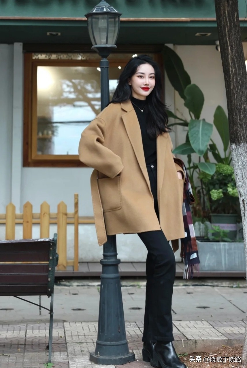 烟管裤搭配毛呢西装外套,西装烟管裤穿搭女春秋搭配高级感