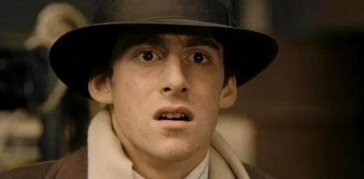 《美国往事》影片中，华丽的视觉效果为何能成为经典之作？