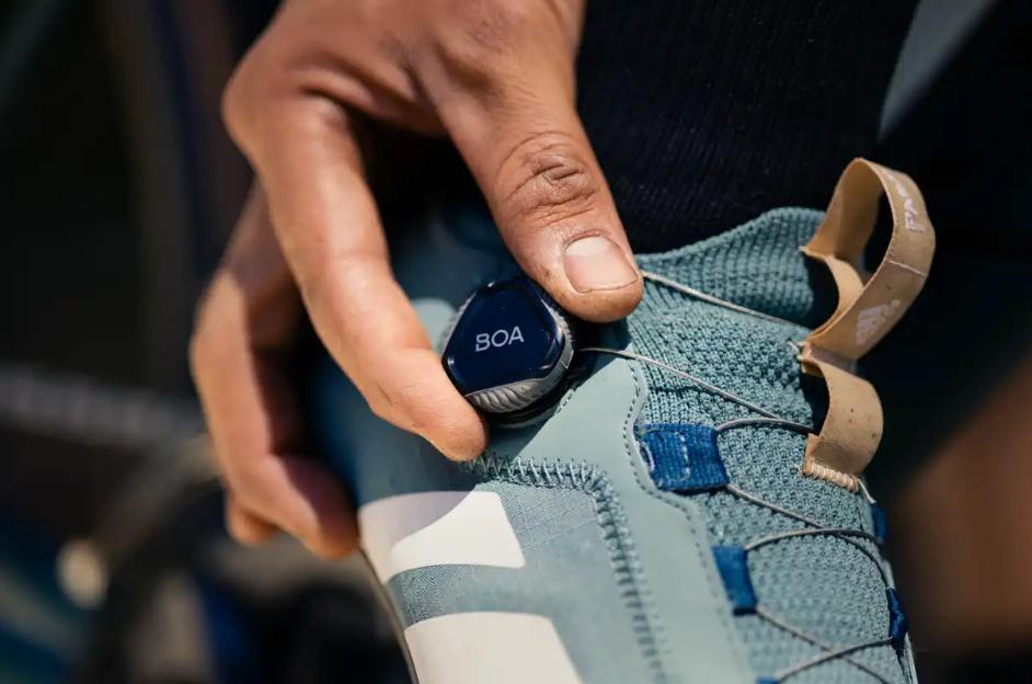 阿迪达斯带boa的篮球鞋,阿迪达斯BOA高尔夫男鞋