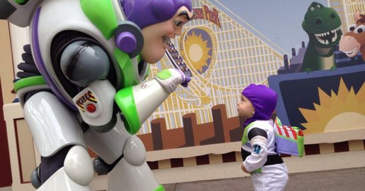 废弃迪士尼乐园吓人的照片,迪士尼乐园合拍照片