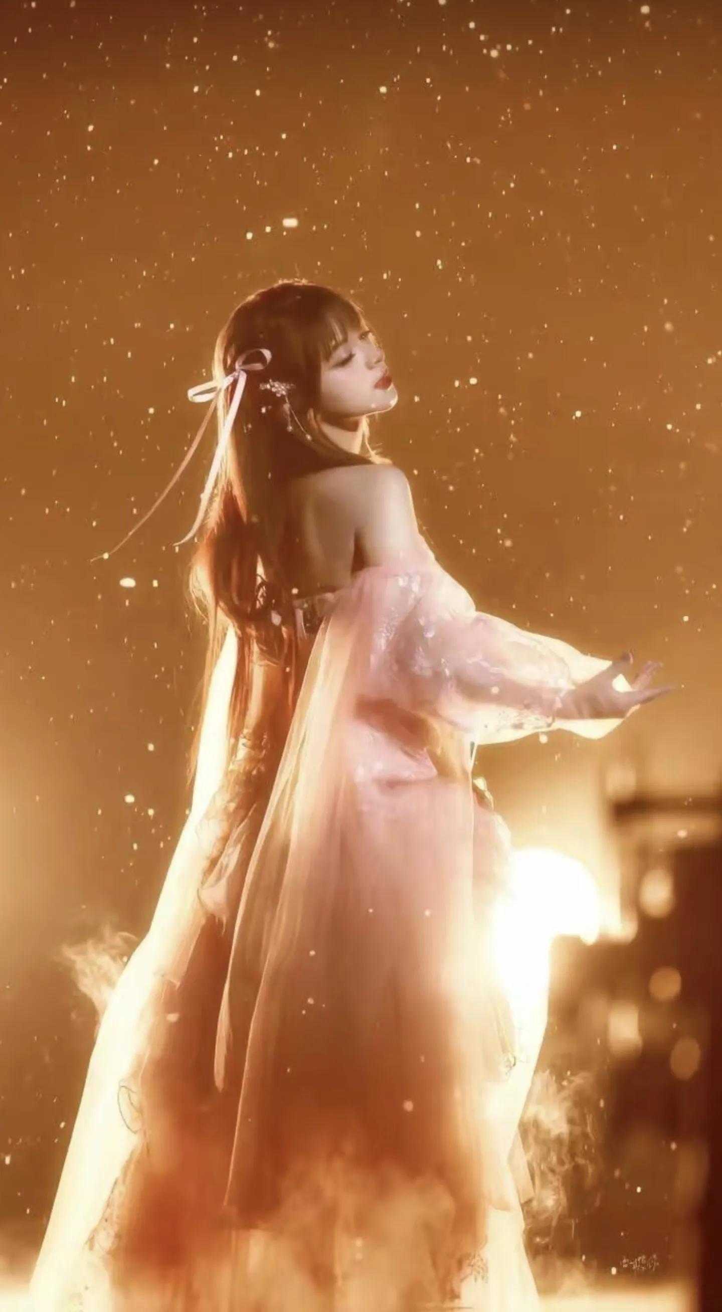 美依礼芽北京演出极乐净土,美依礼芽唱的极乐净土完整版舞蹈