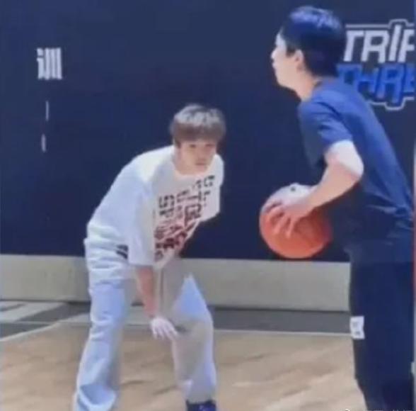 网友偶遇邓超孙俪鹿晗陈赫,网友偶遇邓超鹿晗陈赫录节目