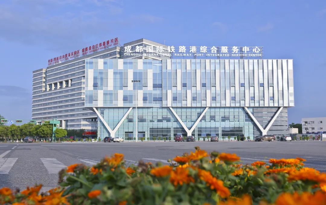 关注丨铁路港:春节脚步忙,海关眼中的“热火朝天”