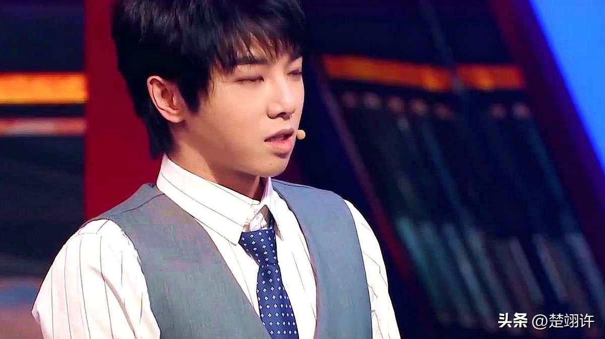 华语乐坛永远的神华晨宇无字歌,华晨宇唱歌太投入网友评论像抽筋