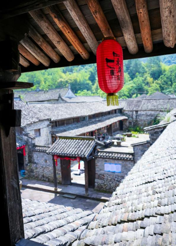 东海最后一处冷门小县城，藏了个海上仙子国，一口小海鲜封神