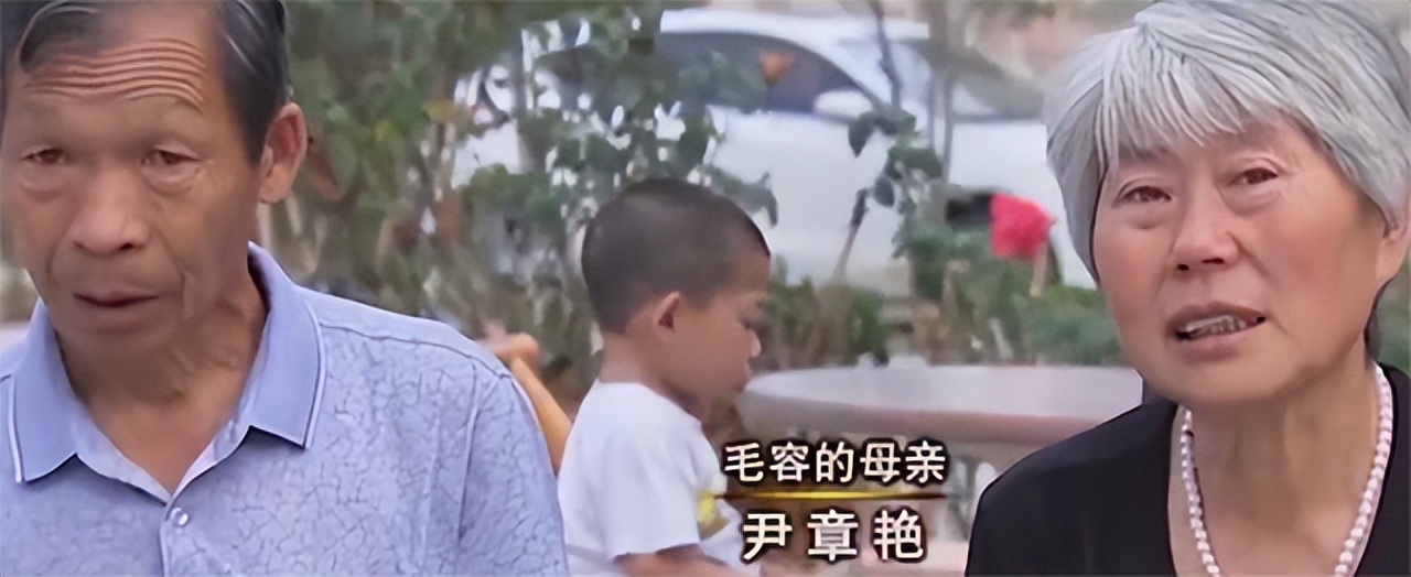 90后大学生深山养猪陪嫁300头猪,河南24岁女子深山养猪4年