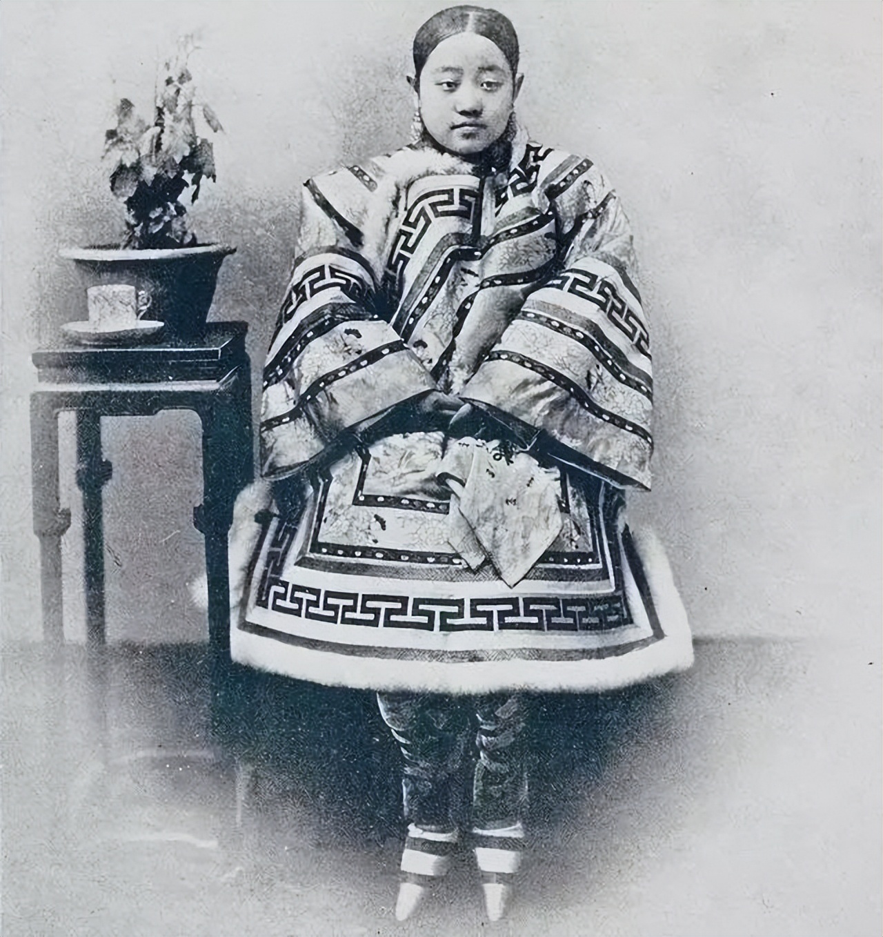 一块裹脚布的前世今生,论中国裹脚布的由来