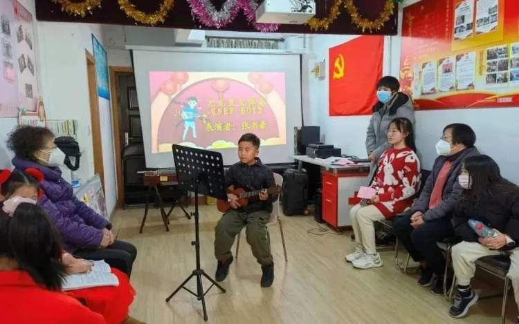 猜灯谜赢花灯趣味闹元宵,元宵节当然少不了做花灯猜灯谜