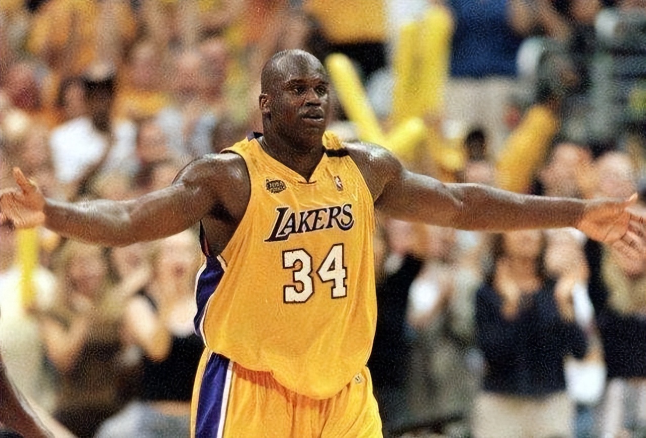 奥尼尔和浓眉哥穿的篮球鞋一样吗？不同的内线该怎么选择篮球鞋？