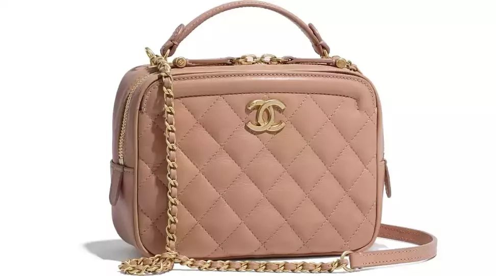 chanel必买的10件单品,chanel最新一期