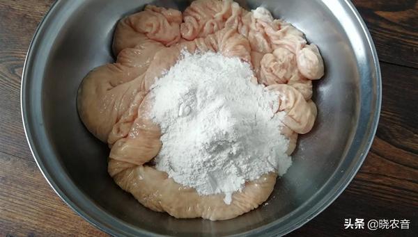 翻猪肠的做法视频,翻猪肠的简单方法