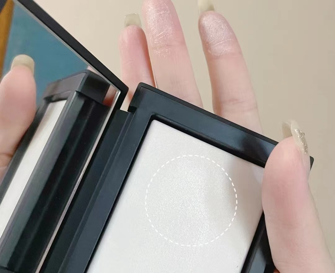 素颜白开水妆容教程,怎么打造清透的妆容