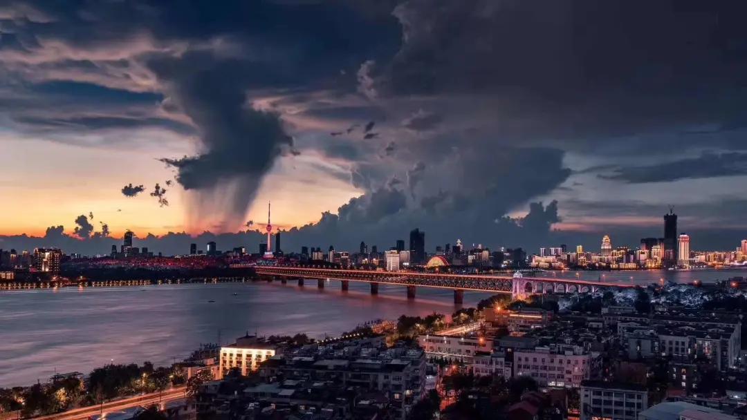 好物之国货志丨用一瓶汉口二厂汽水,“复活”老武汉的味道