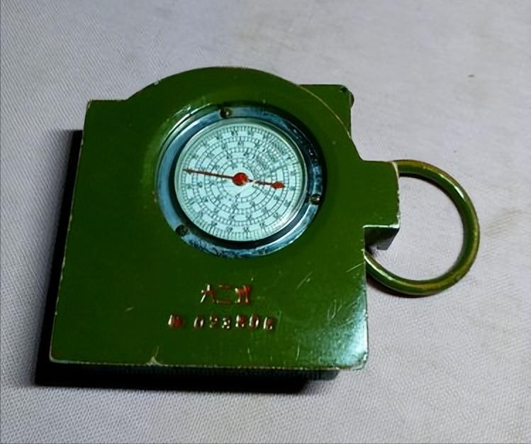 解放军侦察兵单兵战术,七十年代中国侦察兵单兵装备