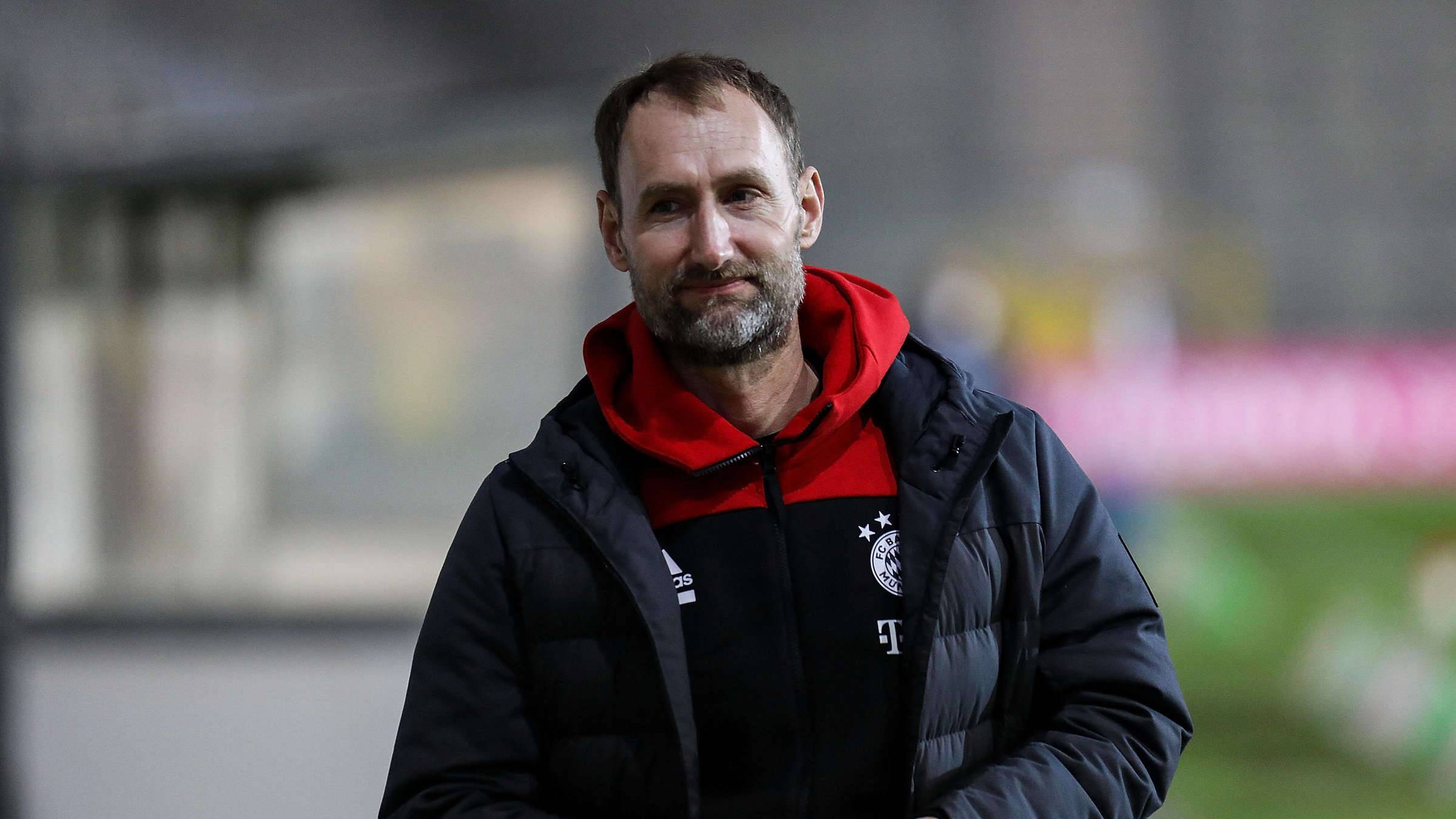 拜仁签下18岁后防核心,拜仁韩国小将李贤珠