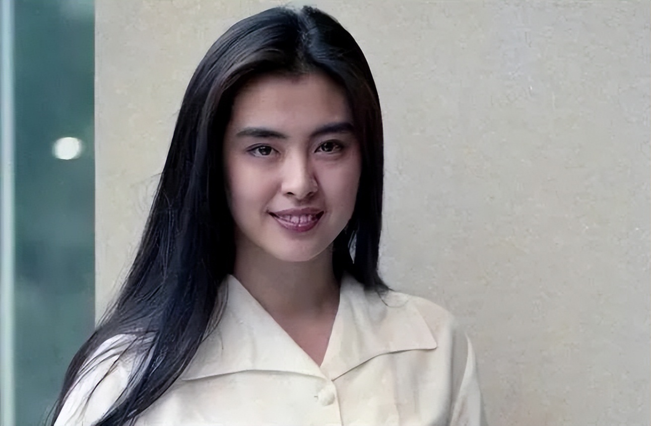 同样都是“凸嘴”，为什么有人风情万种，有人一股土味？答案在这