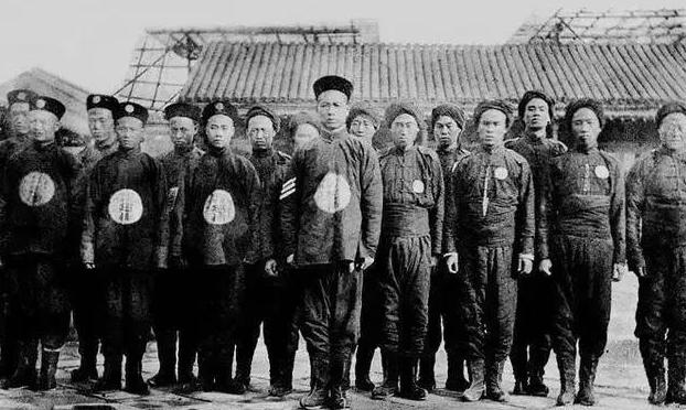 清朝九门提督有哪些人担任过,清朝九门提督相当于什么官